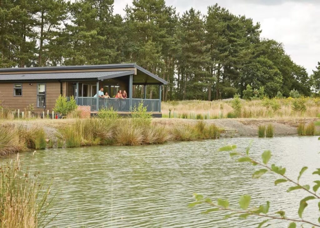 Woodhall Country Park – award-winning holiday park and nature retreat in Lincolnshire, UK