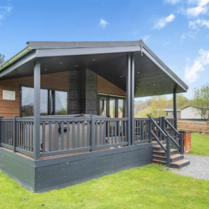 Woodhall Country Park – award-winning holiday park and nature retreat in Lincolnshire, UK